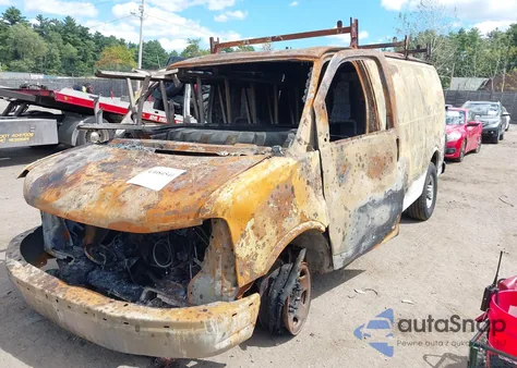 2018 Chevrolet Express 2500 Work Van z USA, uszkodzony, nr VIN 1GCWGAFP6J1178099